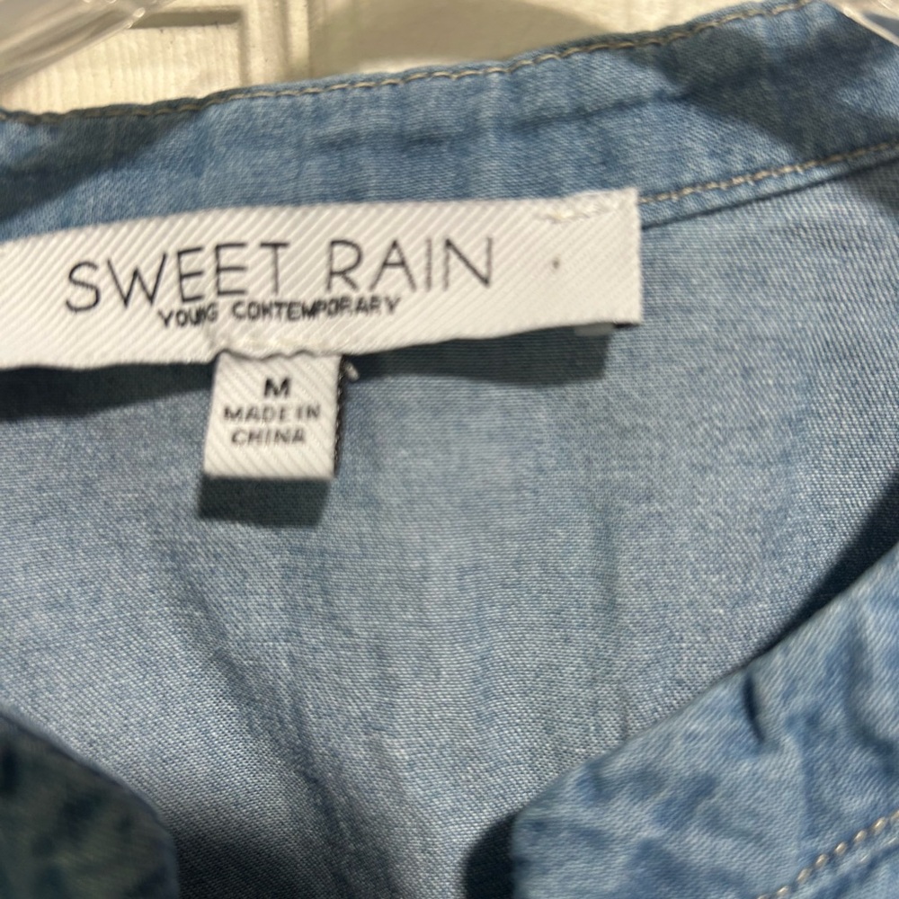 Sweet Rain Blue Jean Blouse with Ruffled Tiers - Picture 4 of 5